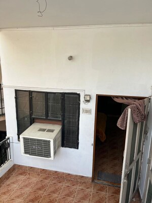 Team Area in 1.5 BHK Builder Floor at Gomti Nagar – for Rent