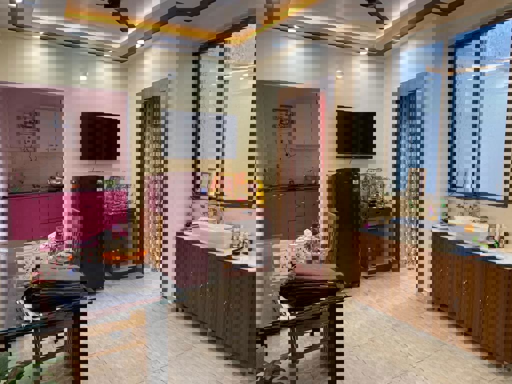 Pg For Rent in Kusum Girls pg