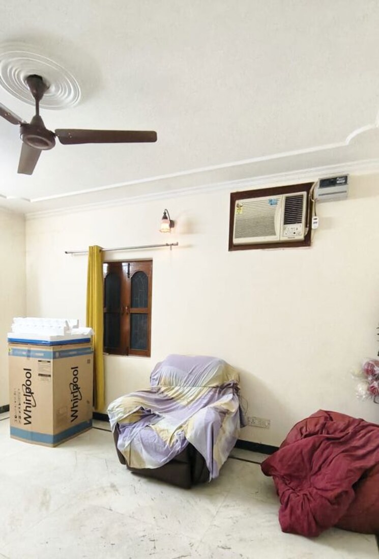 Living Room, maharishi-dayanand-cghs 2 Bedroom 1350 Sq.Ft. Independent House In Vasant Kunj Delhi 9730300