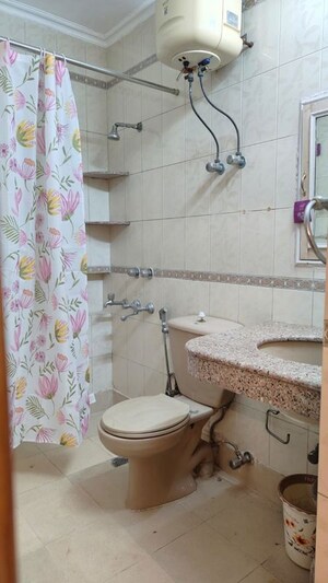 Bathroom in 2 BHK Independent House at Maharishi Dayanand CGHS, Vasant Kunj – for Rent