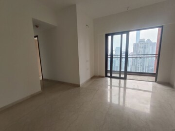 Room in 2 BHK Apartment at Lodha Vista, Lower Parel – for Rent