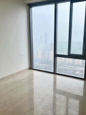 Room in 2 BHK Apartment at Piramal Mahalaxmi, Mahalaxmi – for Rent