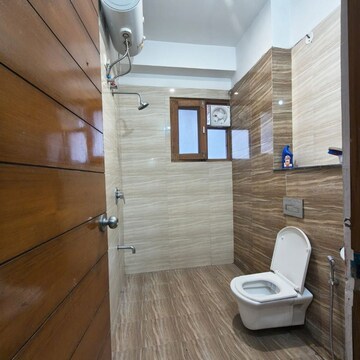 Bathroom in 3 BHK Builder Floor at Canal Road – for Rent