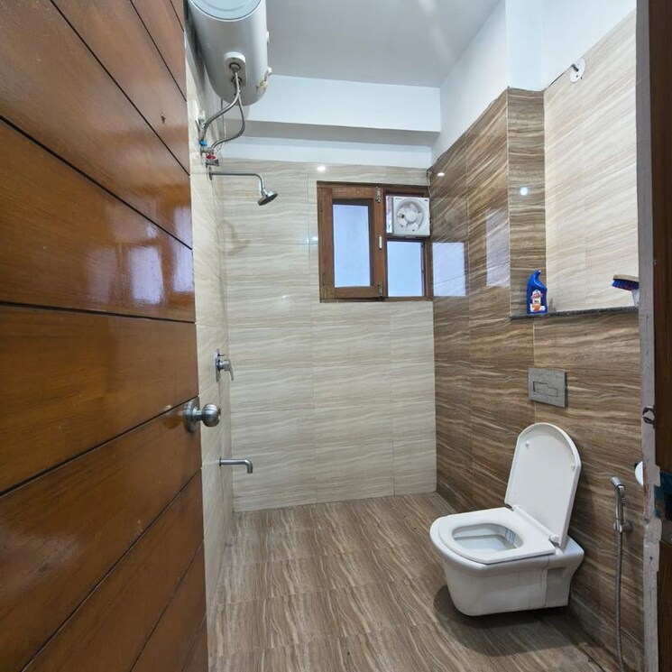 Bathroom, canal road 3 Bedroom 1600 Sq.Ft. Builder Floor In Canal Road Dehradun 9730331