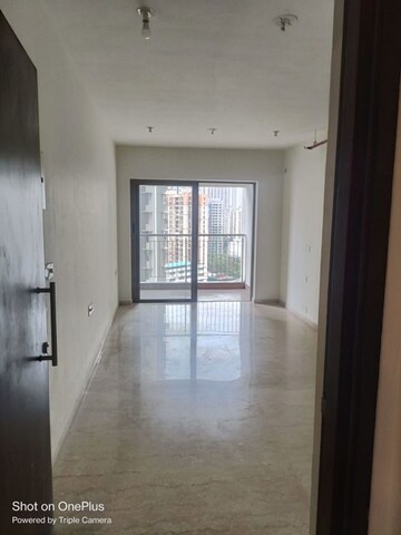 Room in 2 BHK Apartment at Kalpataru Paramount A, Kapur Bawdi – for Sale