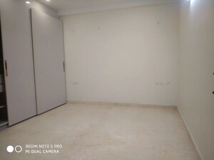 Room in 3.5 BHK Builder Floor at Unitech Deerwood Chase, Nirvana Country – for Sale