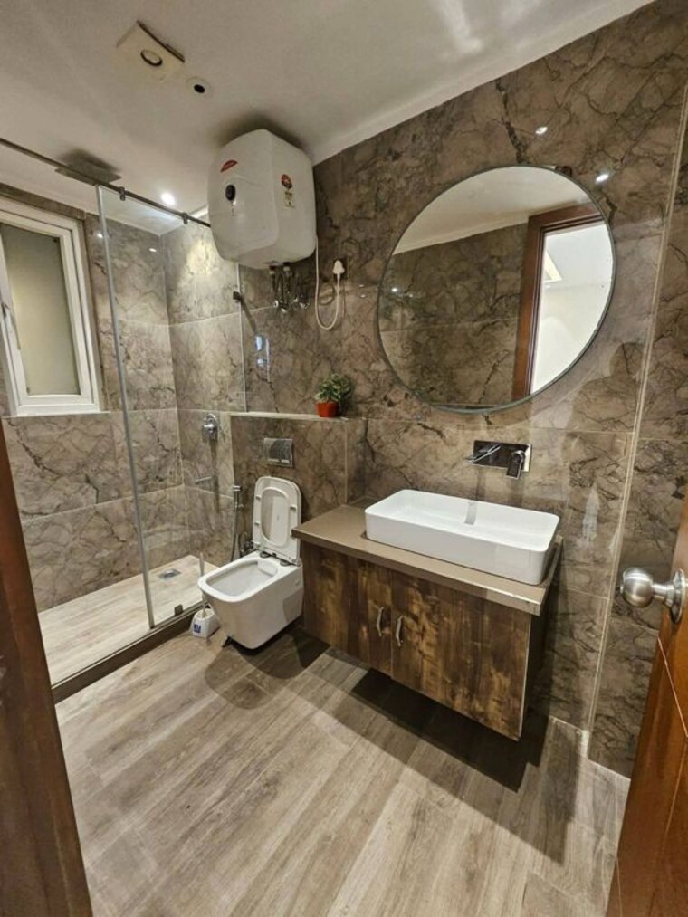 Attached Bathroom, saket 3 Bedroom 1500 Sq.Ft. Apartment In Saket Delhi 9730359