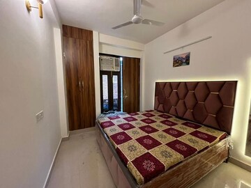 1 BHK Builder Floor For Rent in Saket