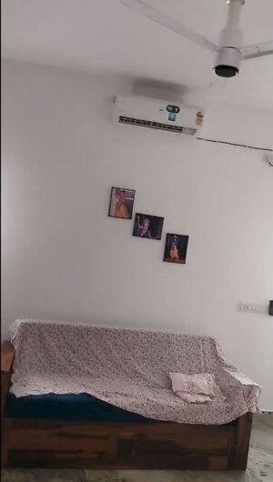 Furnished Amenities in 4 BHK Independent House at Chittilappilly – for Sale