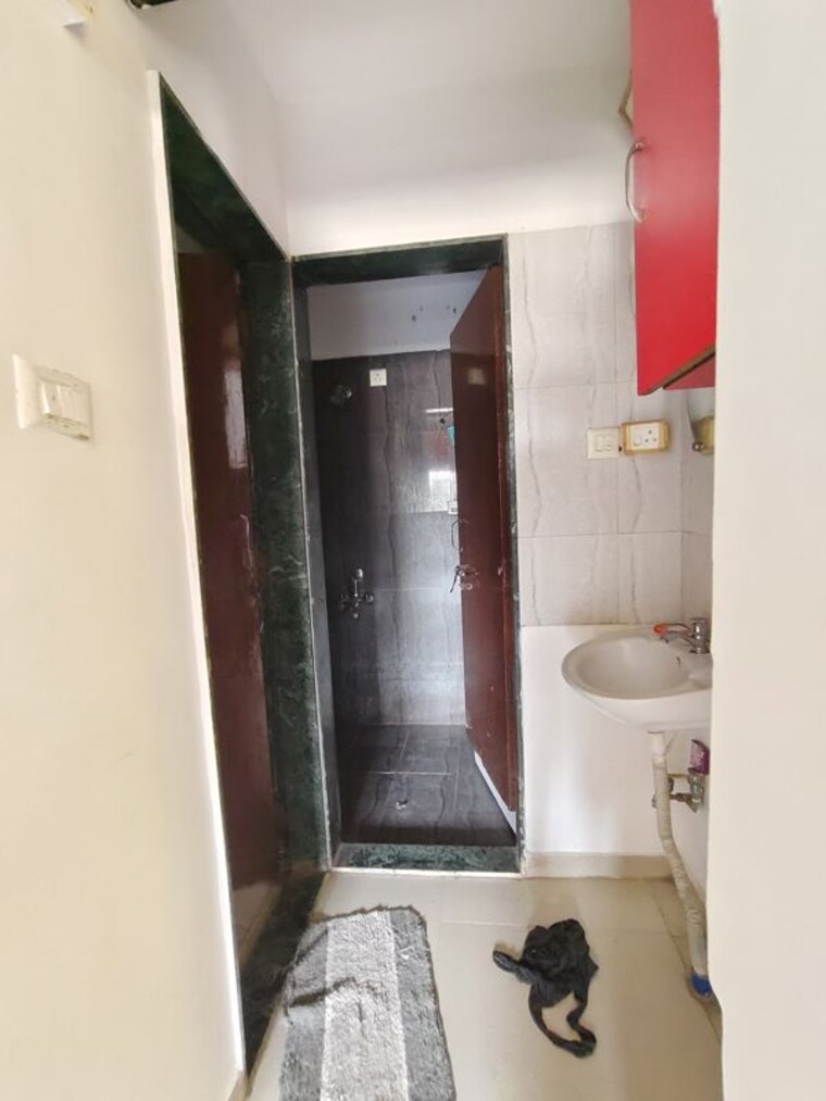 Bathroom, vishwaneel-residency 1 Bedroom 610 Sq.Ft. Apartment In Chandan Nagar Pune 9730379