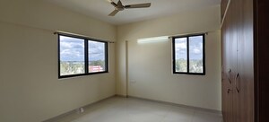 Room in 3.5 BHK Apartment at Godrej Platinum Hebbal, Hebbal – for Rent