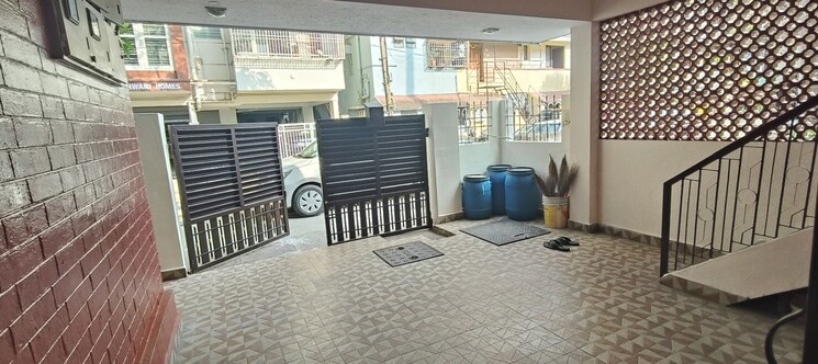 Team Area, indiranagar 2.5 Bedroom 1250 Sq.Ft. Independent House In Indiranagar Bangalore 9730401