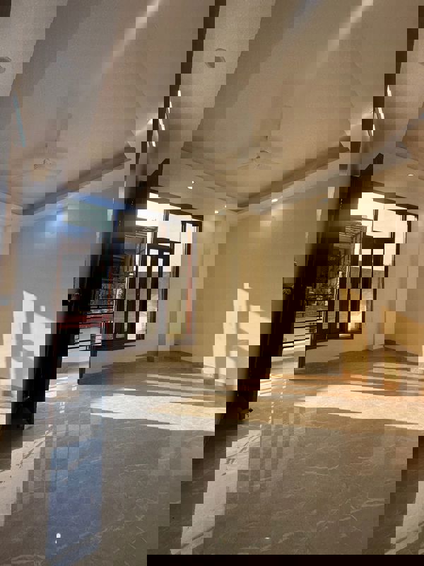 2 BHK Builder Floor For Rent in Saket