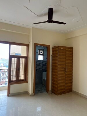 2 BHK Apartment For Rent in Bharthal