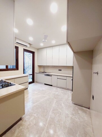 Room in 3 BHK Builder Floor at East Of Kailash – for Sale