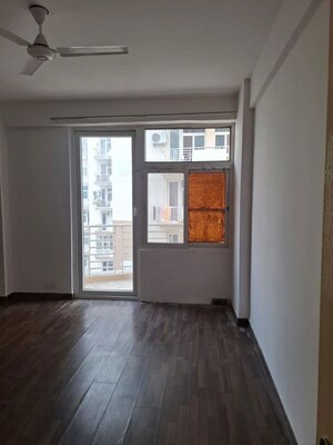 Room in 3 BHK Apartment at Tulip Petals, Sector 89 – for Rent