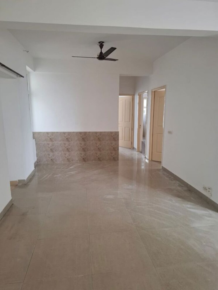 Room, tulip-petals 3 Bedroom 1550 Sq.Ft. Apartment In Sector 89 Gurgaon 9730491