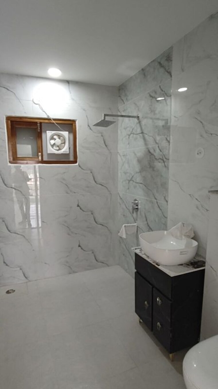 Bathroom, adore-samriddhi 2 Bedroom 750 Sq.Ft. Apartment In Sector 89 Faridabad 9730502