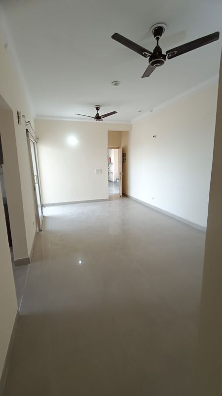 2 BHK + Study Room Apartment For Rent in Antriksh Golf View