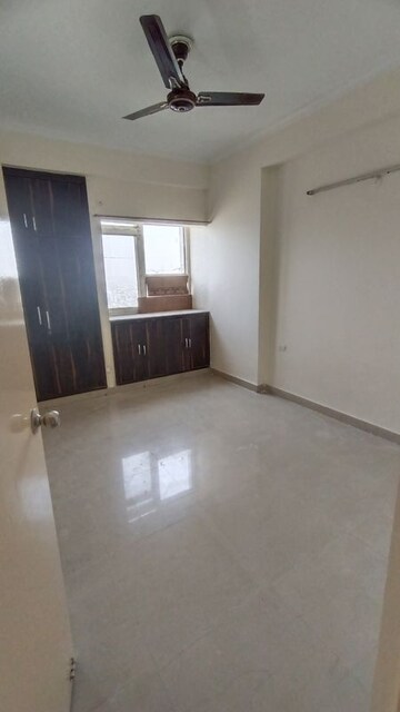 Room in 2 BHK Apartment at Antriksh Golf View, Sector 78 – for Rent