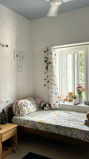 Room in  Pg at Viraj Khand – for Rent