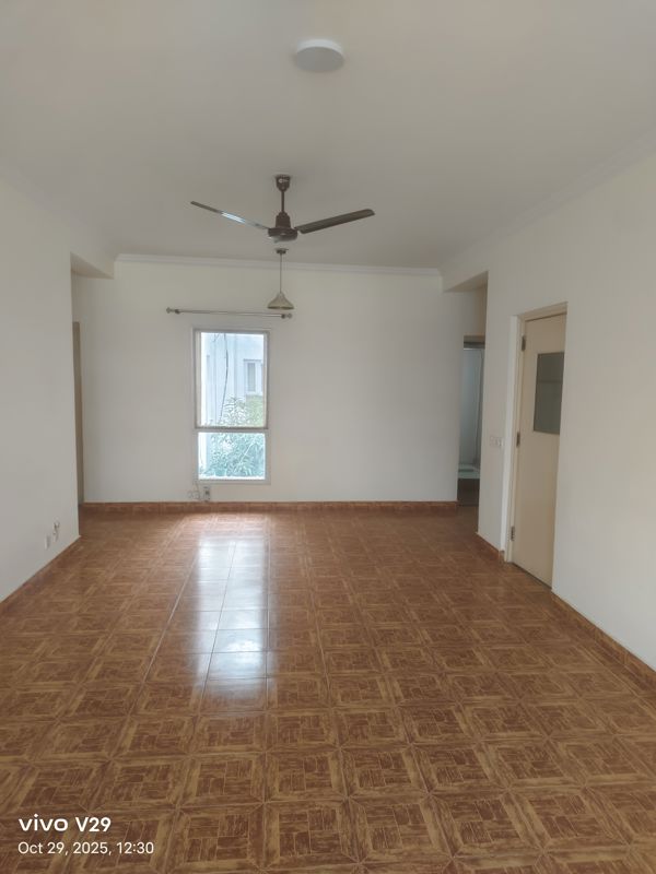 3 BHK + Servant Room Apartment For Sale in Alankar CGHS