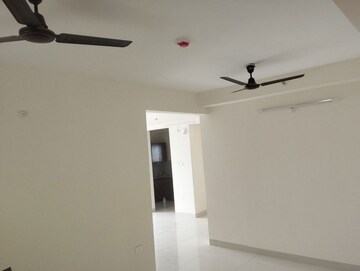 Room in 2 BHK Apartment at My Home Sayuk, Tellapur – for Rent
