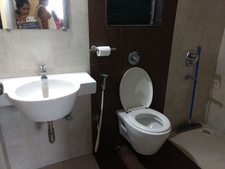 Bathroom, gundecha-heights 2 Bedroom 771 Sq.Ft. Apartment In Kanjurmarg West Mumbai 9730500