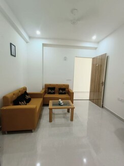 1 BHK Builder Floor For Rent in Sector 45
