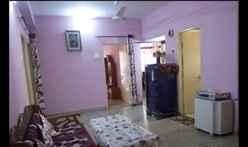 Living Room in 2 BHK Apartment at Morabadi – for Rent