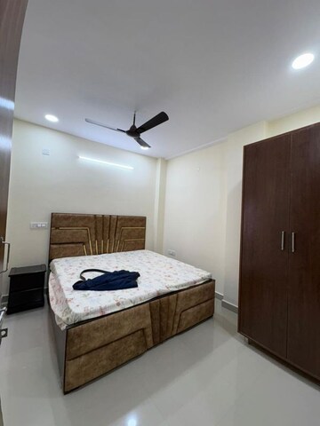 1 BHK Builder Floor For Rent in Sector 45