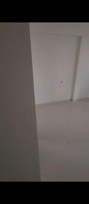 Room in 1.5 BHK Apartment at Agripada – for Rent