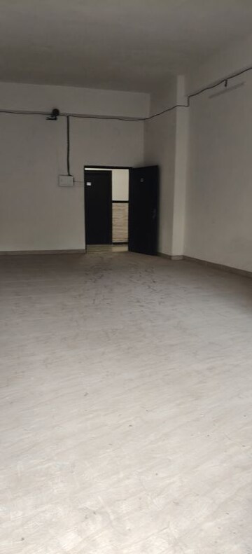 Room in  Office Space at Laxmi Business Park, Oshiwara – for Sale