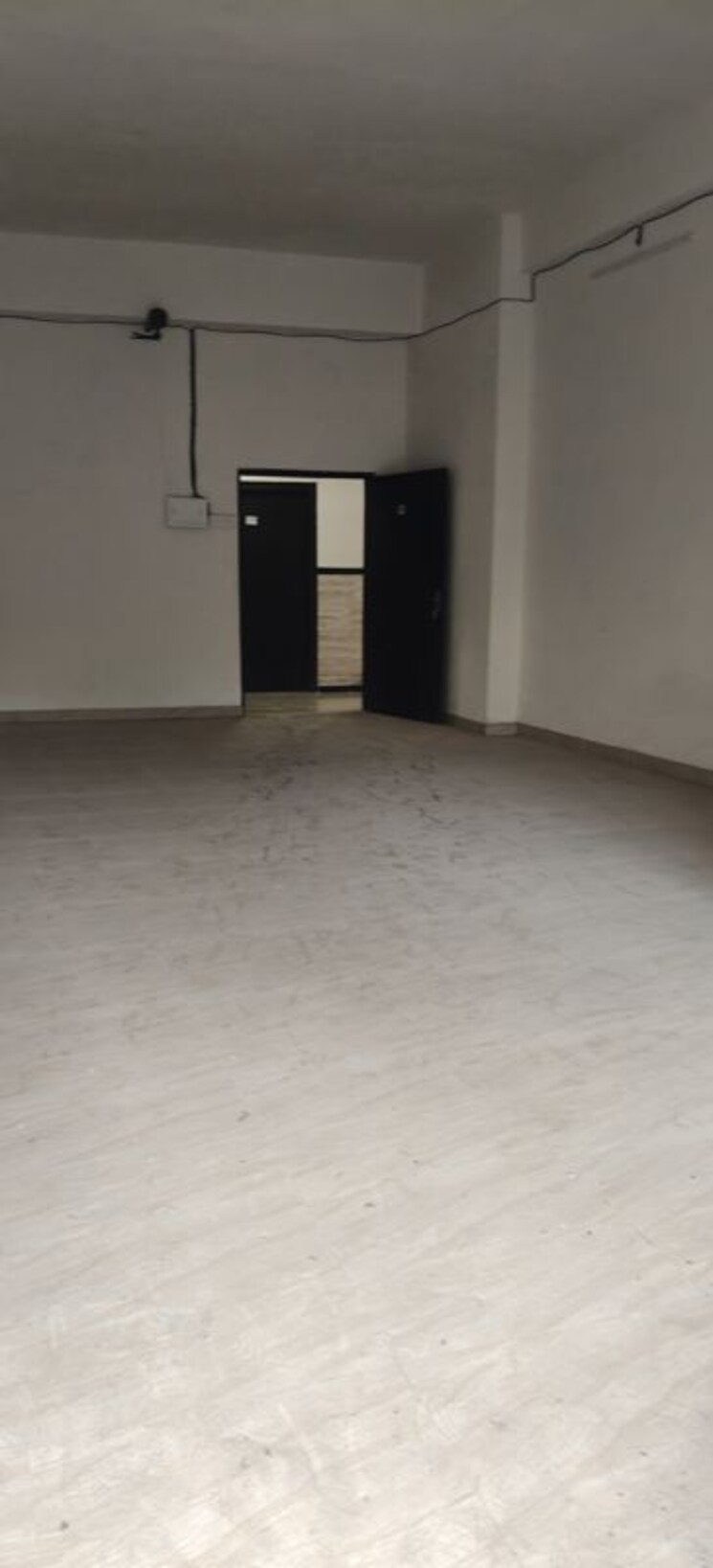 Room, laxmi-business-park Commercial Office Space 760 Sq.Ft. In Oshiwara Mumbai 9730591