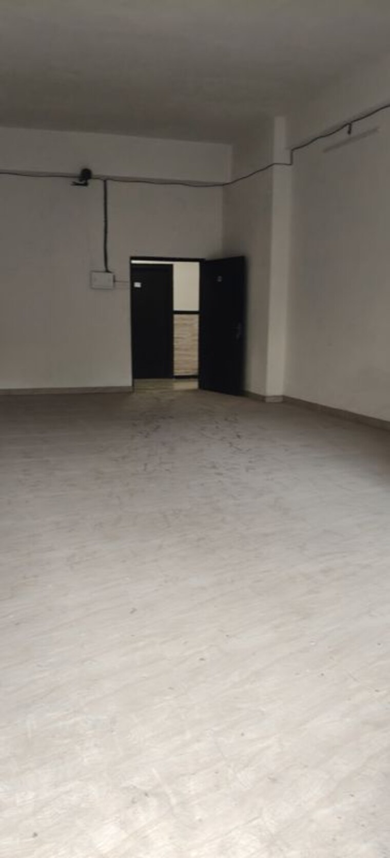 Room, laxmi-business-park Commercial Office Space 760 Sq.Ft. In Oshiwara Mumbai 9730591