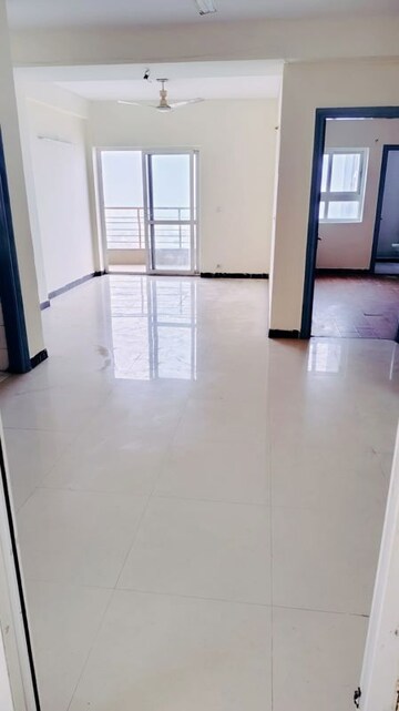 Room in 2 BHK Apartment at Piyush Heights, Sector 89 – for Sale