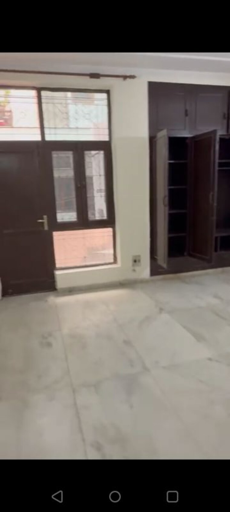 Room, sector 14 3.5 Bedroom 3000 Sq.Ft. Villa In Sector 14 Noida 9730650