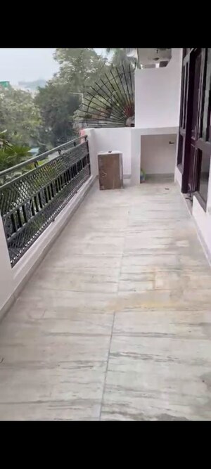 3.5 BHK Villa For Rent in Sector 14