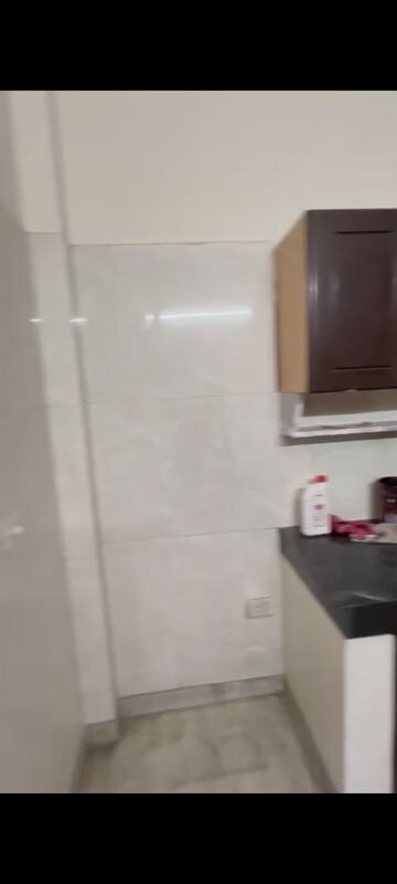 Furnished Amenities in 3.5 BHK Villa at Sector 14 – for Rent