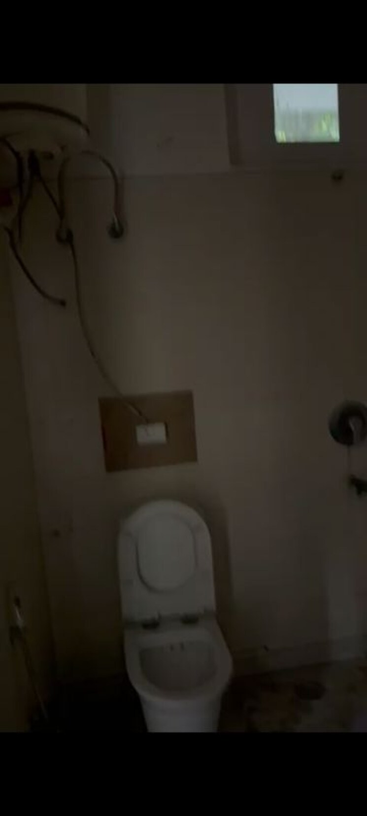 Bathroom, sector 14 3.5 Bedroom 3000 Sq.Ft. Villa In Sector 14 Noida 9730650