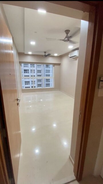 Room in 1 BHK Apartment at Godrej The Trees, Vikhroli East – for Rent