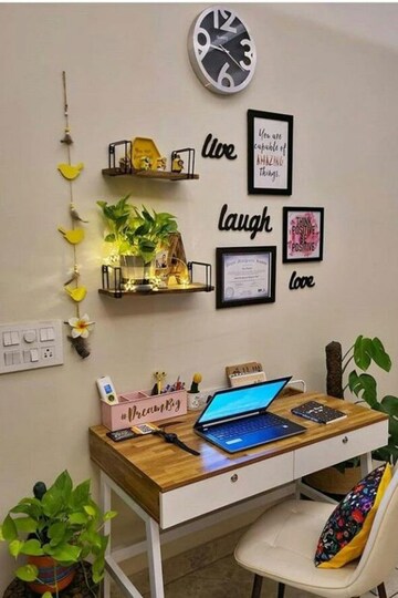  Pg For Rent in Vineet Khand