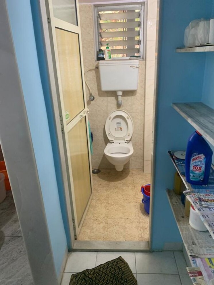 Bathroom, vile parle west 1 Bedroom 520 Sq.Ft. Apartment In Vile Parle West Mumbai 9730669