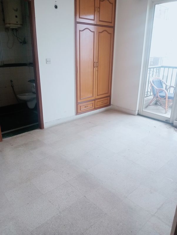 2 BHK Apartment For Rent in DLF Regency Park I