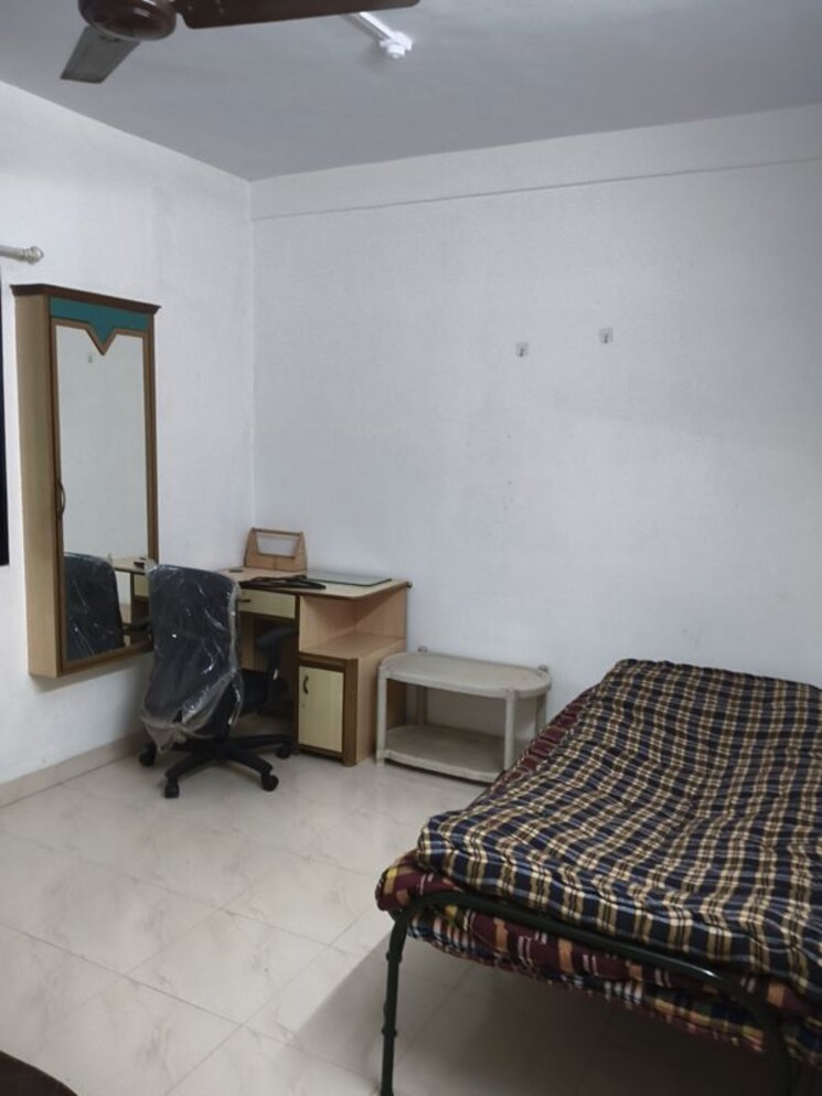 Bedroom, vile parle west 1 Bedroom 470 Sq.Ft. Apartment In Vile Parle West Mumbai 9730682
