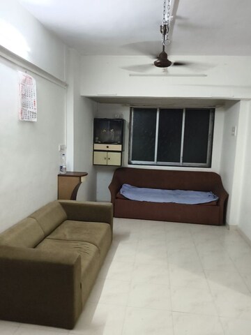 1 BHK Apartment For Rent in Vile Parle West