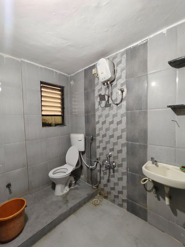 Bathroom, wadgaon sheri 1 Bedroom 590 Sq.Ft. Apartment In Wadgaon Sheri Pune 9730683