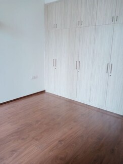 3.5 BHK + Servant Room Apartment For Rent in Vipul Greens