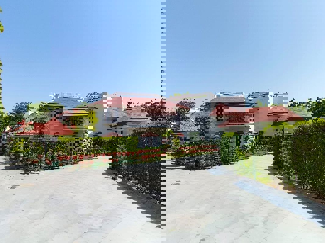 4 BHK Independent House For Rent in Saket 