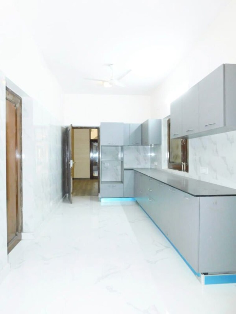 Kitchen, saket 4 Bedroom 2000 Sq.Ft. Independent House In Saket Delhi 9730742